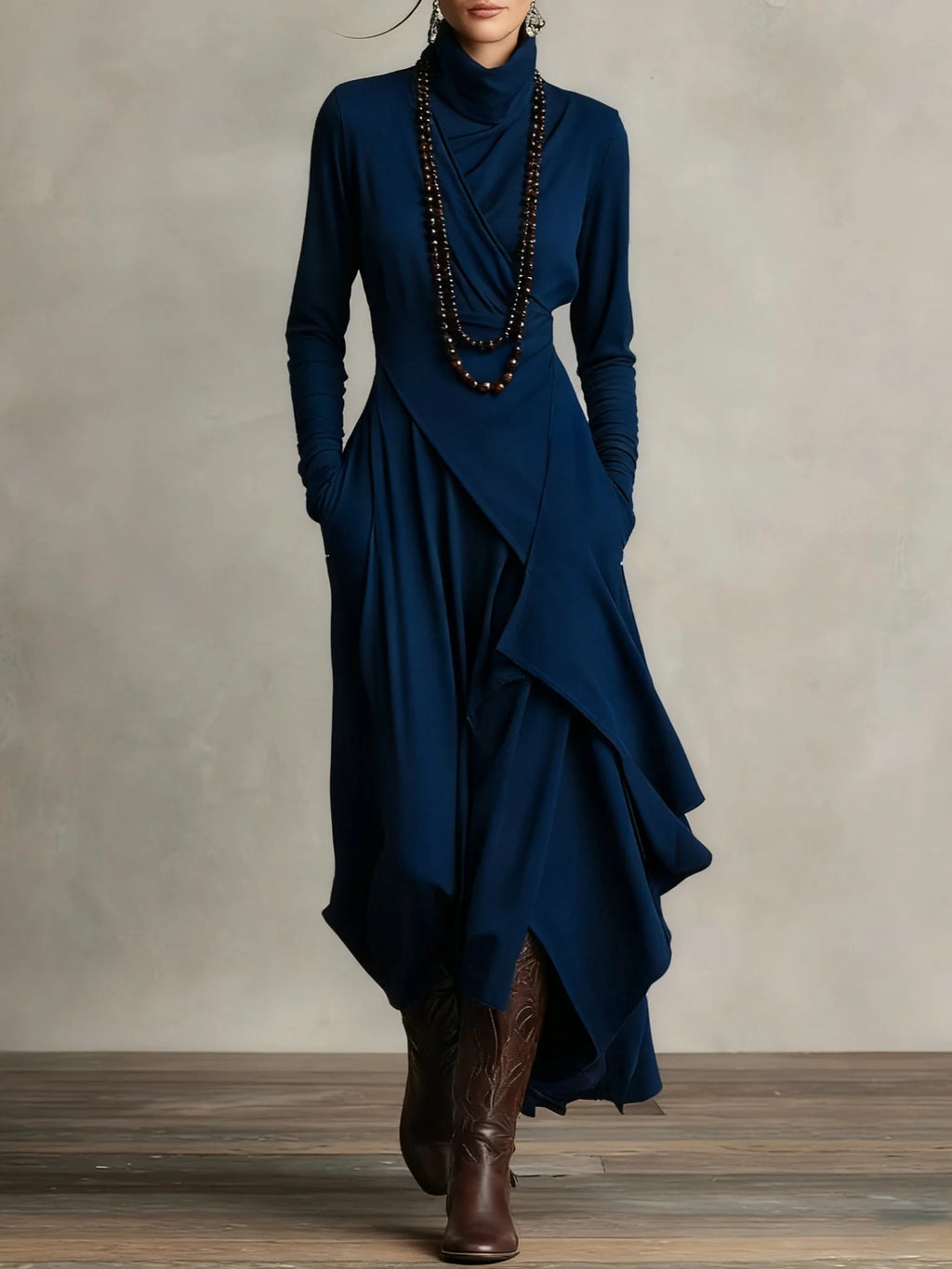 Refined boho maxi dress with a soft V-neck, long sleeves and fluid full-length line.